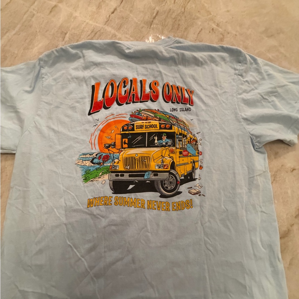 Locals only men’s large t shirt